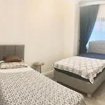 Kizilagacta Oezel Havuzlu Genis Bahceli Lueks *