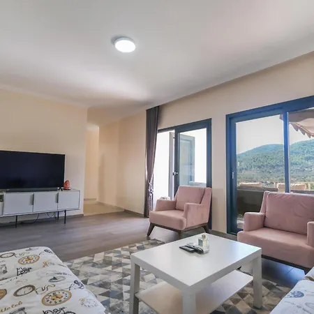 Casa de Férias Kizilagacta Oezel Havuzlu Genis Bahceli Lueks Bodrum