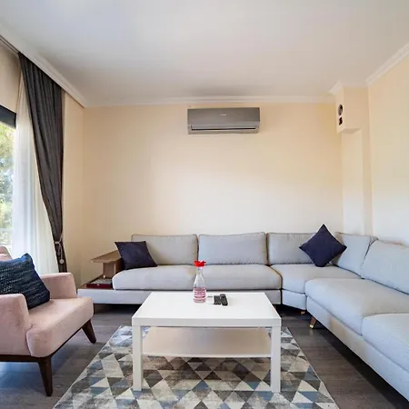 Kızılağaçta özel Havuzlu Geniş Bahçeli Lüks Casa de Férias *