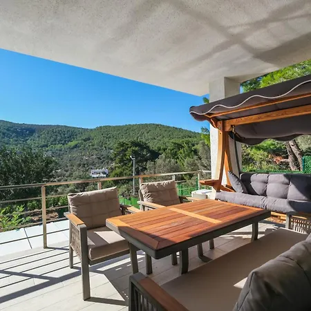 Kızılağaçta özel Havuzlu Geniş Bahçeli Lüks * Bodrum